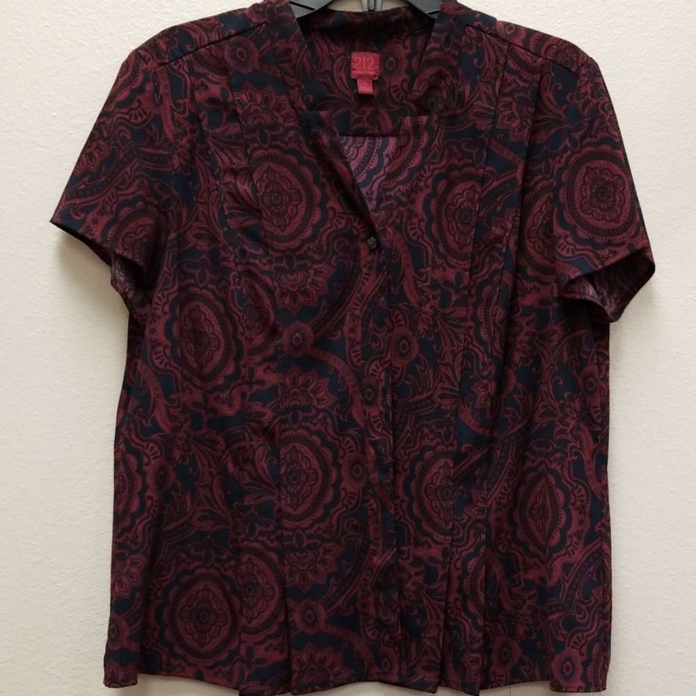*bundle 3/$20* 212 Collection EUC XL top